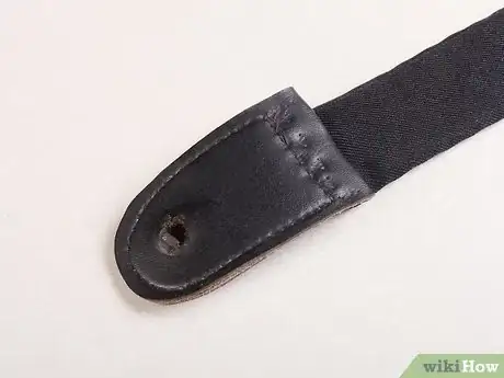 Imagen titulada Make a Custom Guitar Strap Step 11