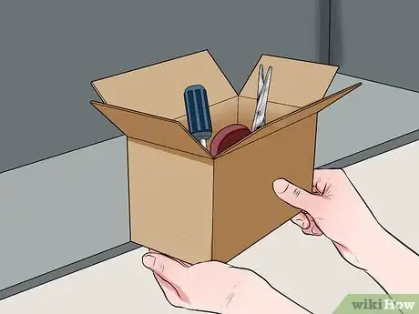Imagen titulada Figure Out What Your Parents Got You for Christmas Step 31