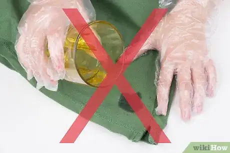 Imagen titulada Remove Paint from Your Shirt Step 10
