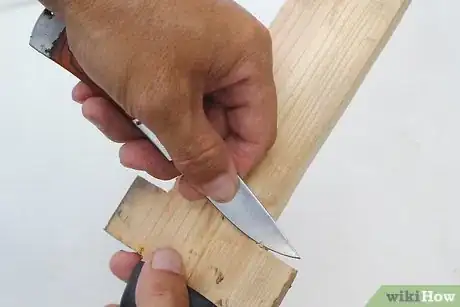 Imagen titulada Make a Wooden Sword Step 13
