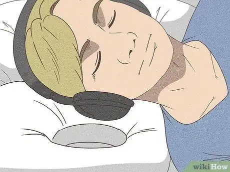 Imagen titulada Sleeping with Headphones Step 6