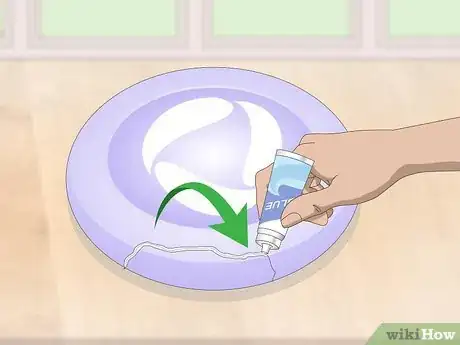 Imagen titulada Fix Broken Plastic Step 5