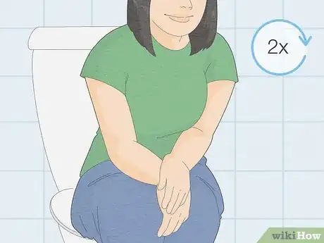 Imagen titulada Drink More Water Without Peeing All the Time Step 7