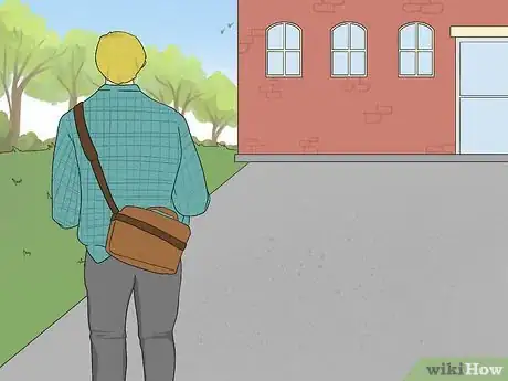 Imagen titulada Move Out at 16 Step 4.jpeg