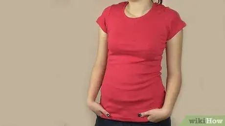 Imagen titulada Cut a Shirt Step 7