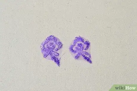 Imagen titulada Make Fabric Earrings Step 15