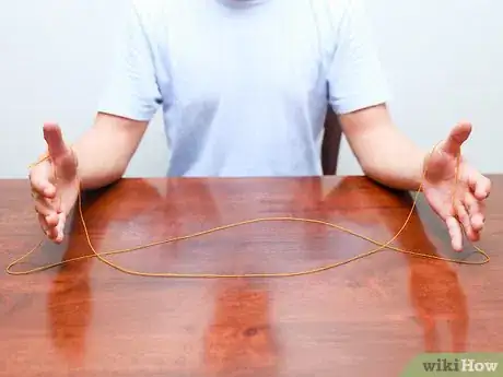 Imagen titulada Make an Eiffel Tower With String Step 5