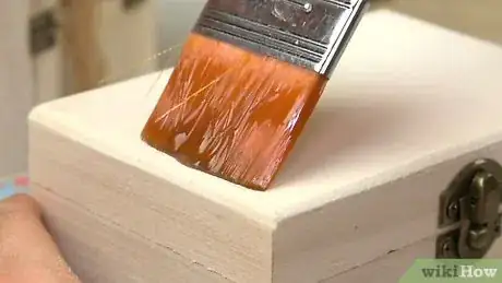 Imagen titulada Adhere Paper to Wood Step 1
