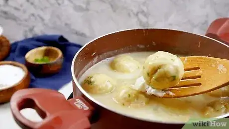 Imagen titulada Make Dumplings with Self Rising Flour Step 16