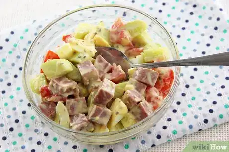 Imagen titulada Make a Hormel Spam Salad Step 6
