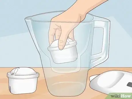 Imagen titulada Use a Brita Pitcher Step 10