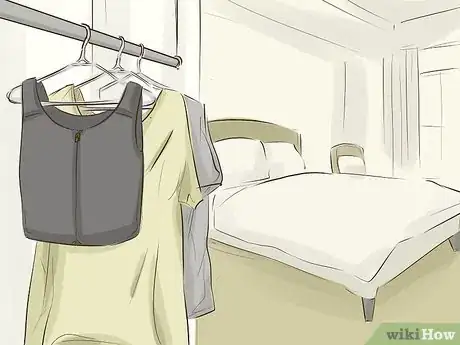 Imagen titulada Safely Bind Your Chest Without a Binder Step 15