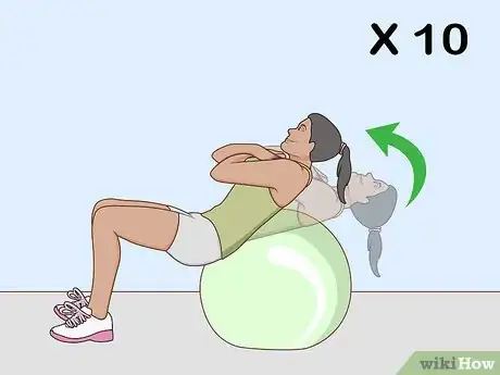 Imagen titulada Use an Exercise Ball for Beginners Step 7
