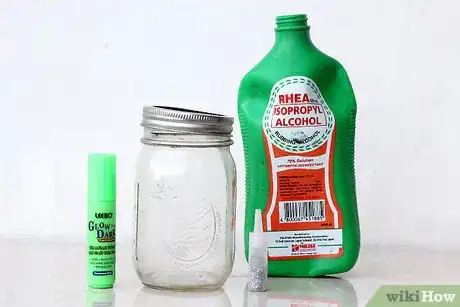 Imagen titulada Make Glow Jars Step 14