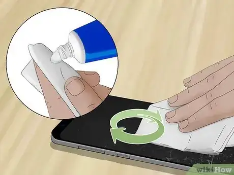 Imagen titulada Fix the LCD Screen on Your Phone Step 10