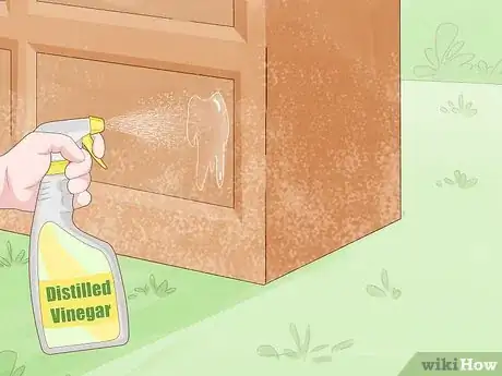 Imagen titulada Remove Mold from Wood Furniture Step 7