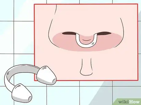 Imagen titulada Treat a Nasal Tear Step 7