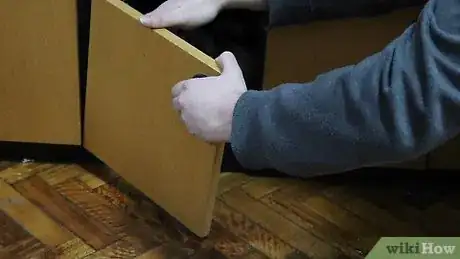 Imagen titulada Remove Varnish Step 4