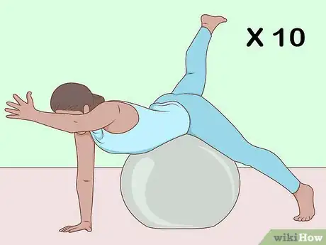 Imagen titulada Use an Exercise Ball for Beginners Step 9