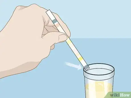 Imagen titulada Read a Urine Dipstick Step 4