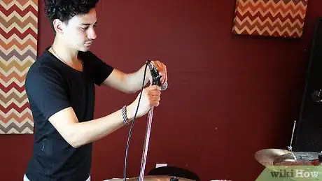 Imagen titulada Play the Snare Drum Step 17