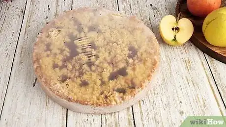 Imagen titulada Cook a Frozen Pie Step 7