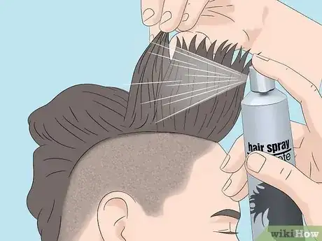 Imagen titulada Put up a Mohawk or Liberty Spikes Step 16