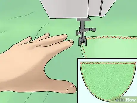 Imagen titulada Make a Snuggie Step 15