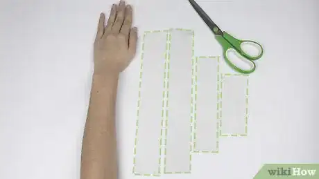 Imagen titulada Strap an Elbow Step 5