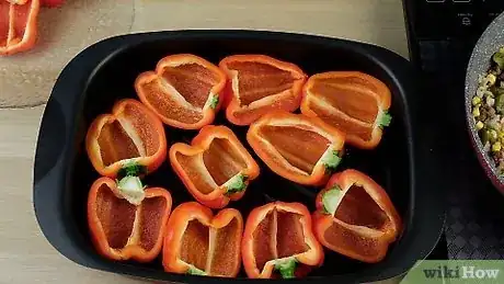 Imagen titulada Cook Stuffed Peppers Step 35