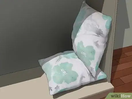 Imagen titulada Make a Secret Hideout in Your Closet Step 5
