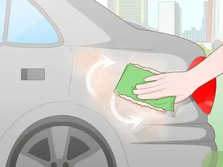 Imagen titulada Clean Your Car Step 14