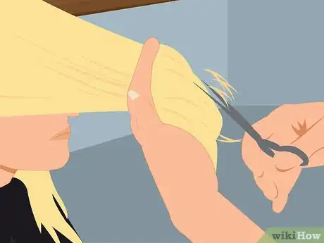 Imagen titulada Repair Hair Breakage Step 1
