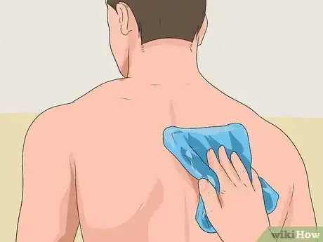Imagen titulada Get Rid of Back Hair Step 11