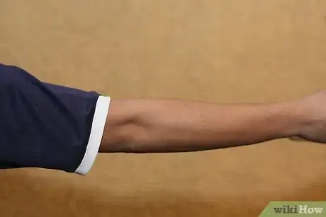 Imagen titulada Throw a Frisbee Backhand and Forehand Step 8
