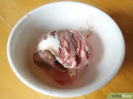 Imagen titulada Scoop Ice Cream Step 4