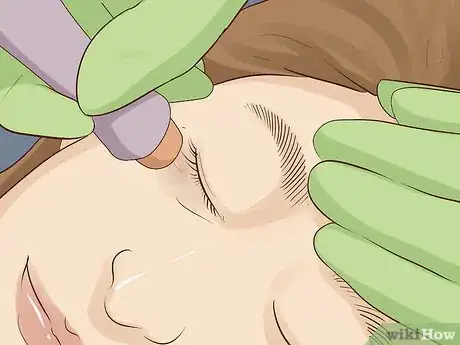 Imagen titulada Improve Under Eye Skin Step 10.jpeg