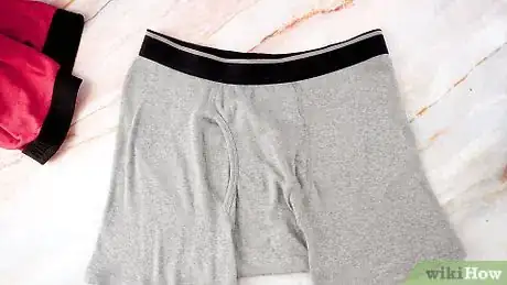 Imagen titulada Fold Boxer Briefs Step 1
