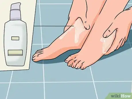 Imagen titulada Make Your Feet Beautiful Step 5