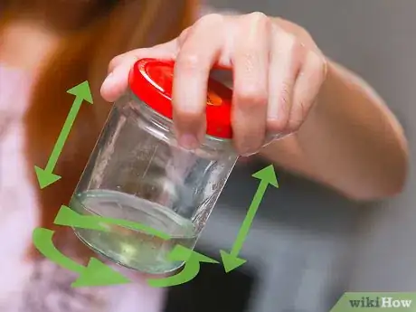 Imagen titulada Apply Castor Oil for Hair Step 4