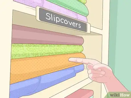 Imagen titulada Cover a Sofa Step 8