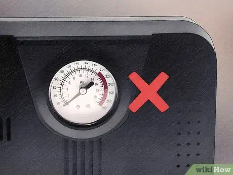 Imagen titulada Inflate a Car Tire with a Bike Pump Step 9