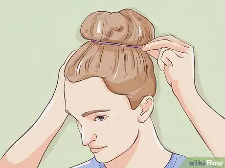 Imagen titulada Do a Doughnut Bun Without a Doughnut Step 3
