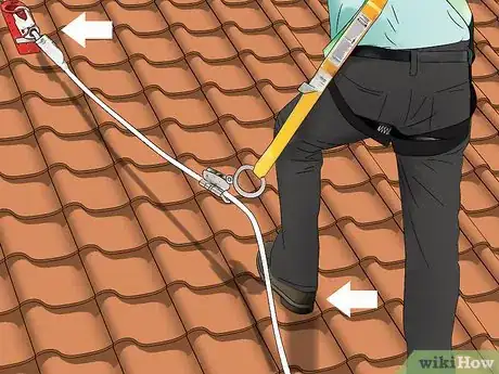 Imagen titulada Paint a Roof Step 8