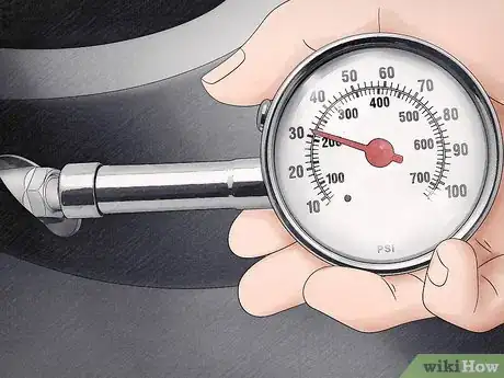 Imagen titulada Inflate a Car Tire with a Bike Pump Step 4