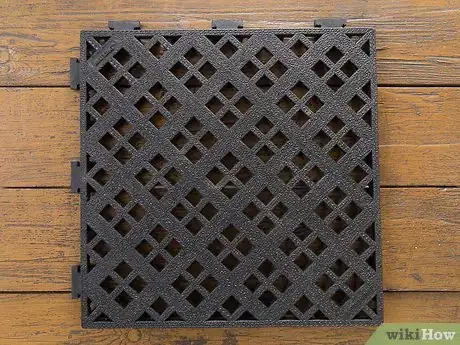 Imagen titulada Make a Bathmat from Corks Step 3