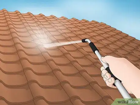 Imagen titulada Paint a Roof Step 3