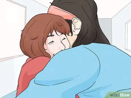 Imagen titulada Hug a Girl Who Is Shorter Than You Step 10