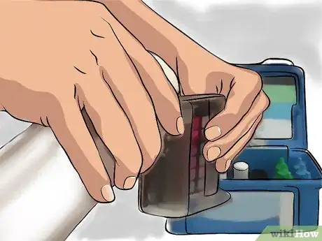 Imagen titulada Diagnose and Remove Any Swimming Pool Stain Step 20