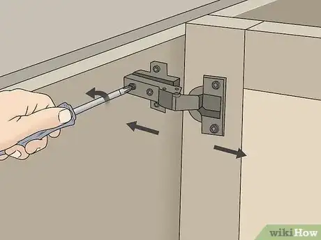 Imagen titulada Adjust Euro Style Cabinet Hinges Step 5